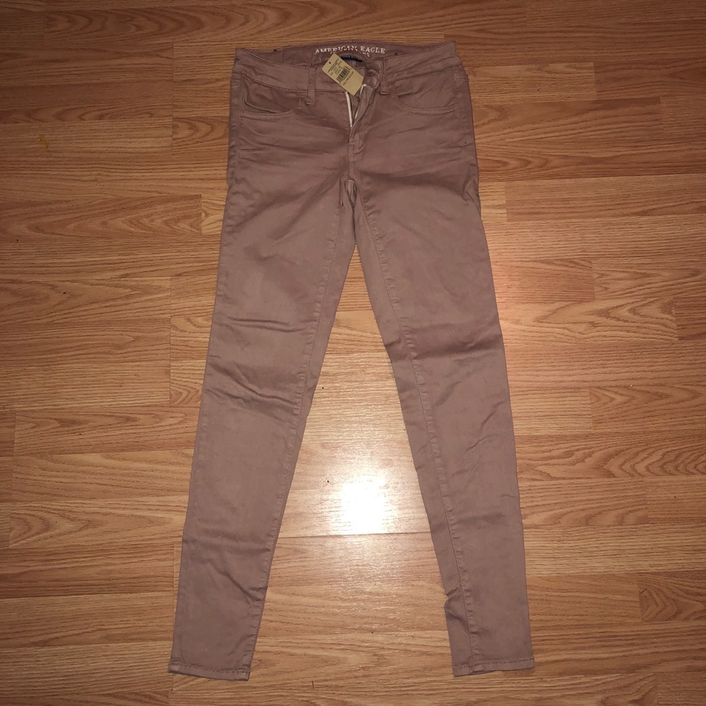 NWT Pale Pink AE Jeggings
